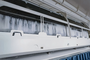 Kenapa AC Mengeluarkan Es di Indoor? Ini Penyebab dan Solusinya